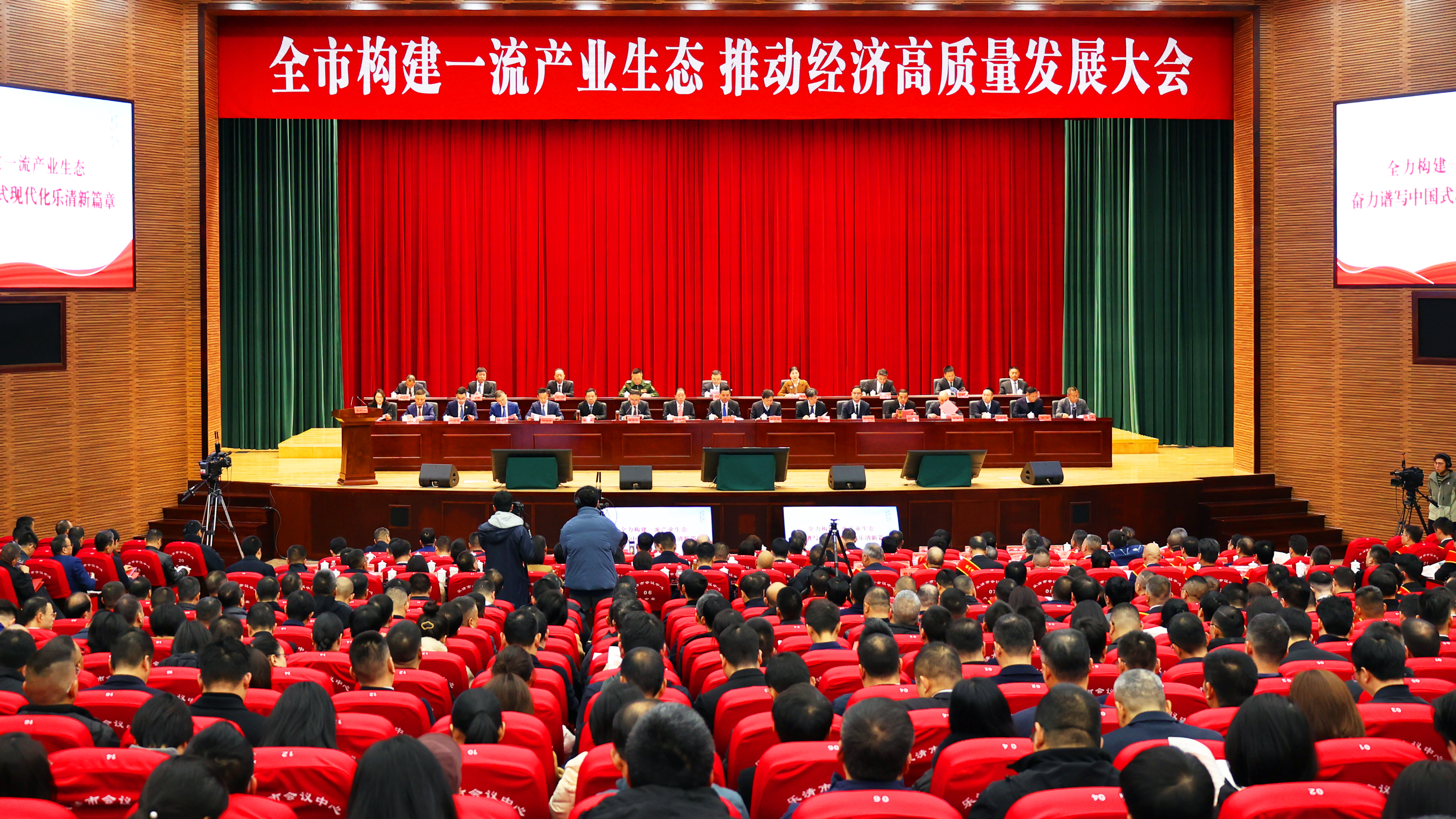 开门捷报！尊凯实业获多项“热辣滚烫”大奖